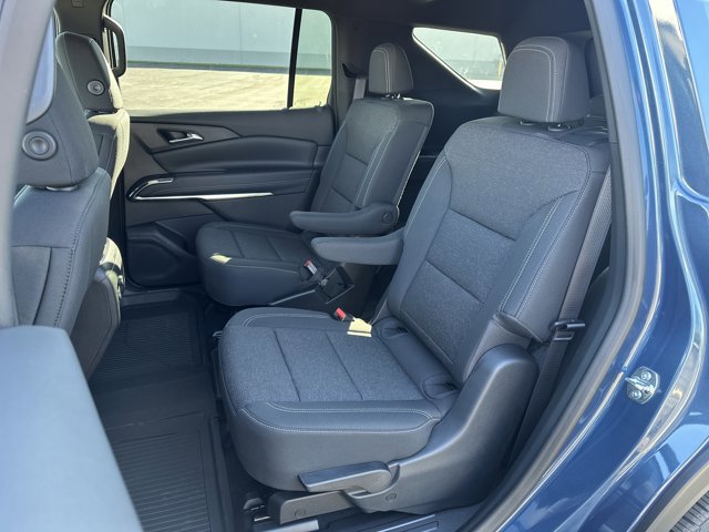 New 2026 Chevrolet Traverse LT w/ Sun and Wheel Package image 24