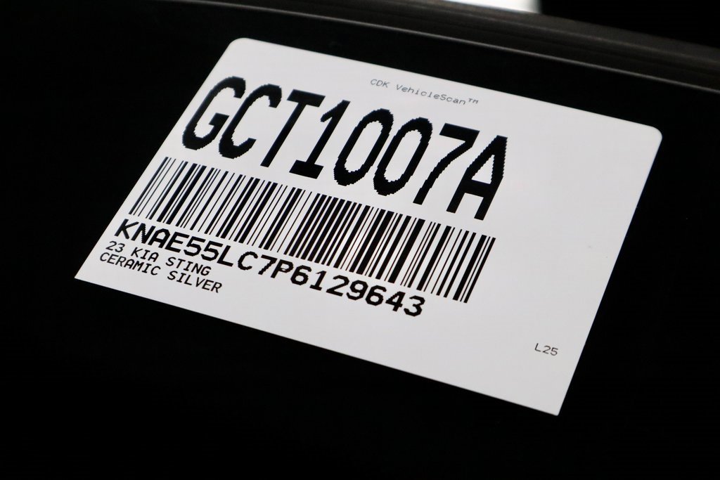 Used 2023 Kia Stinger GT2 image 38