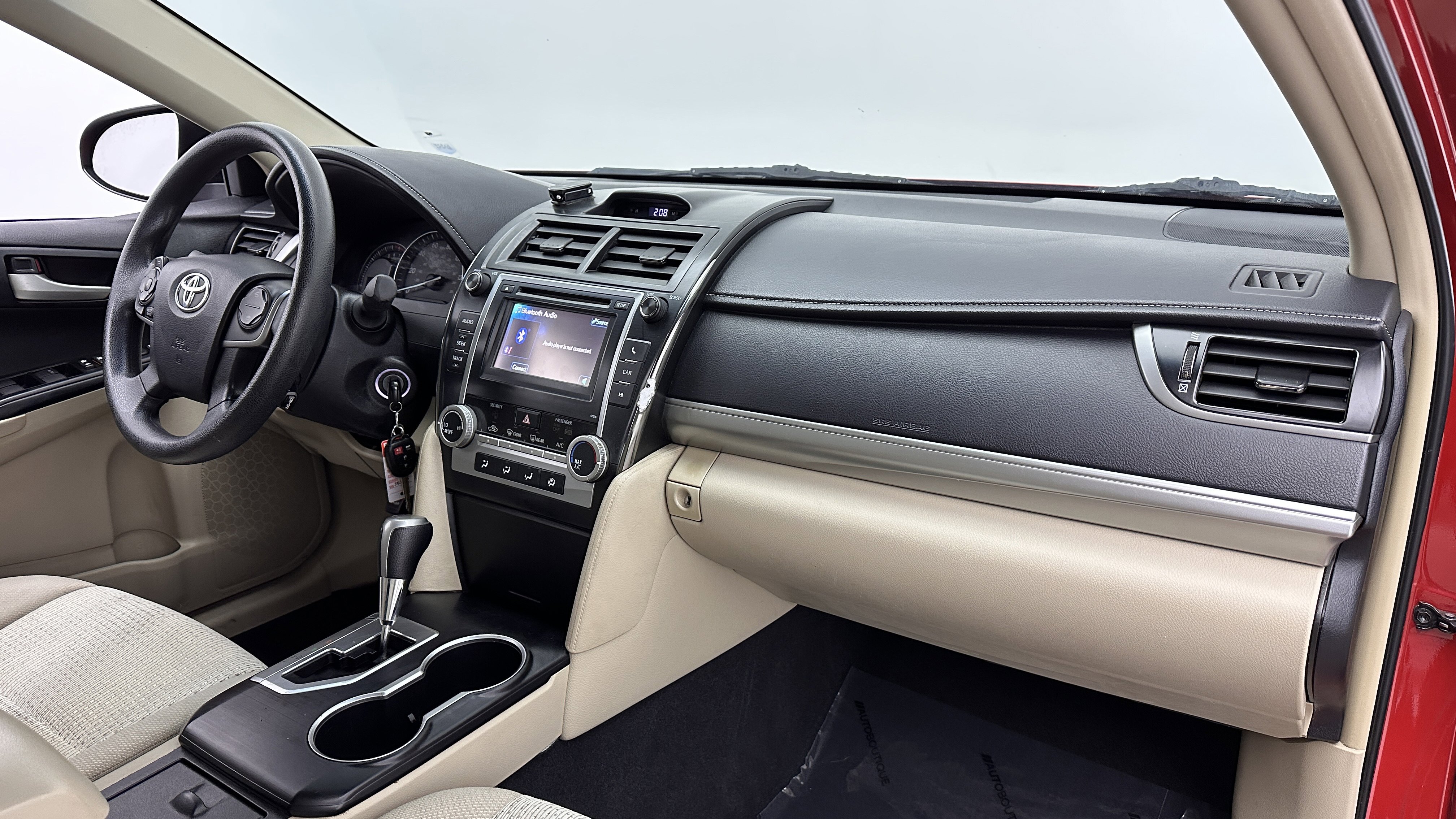 Used 2013 Toyota Camry LE image 31