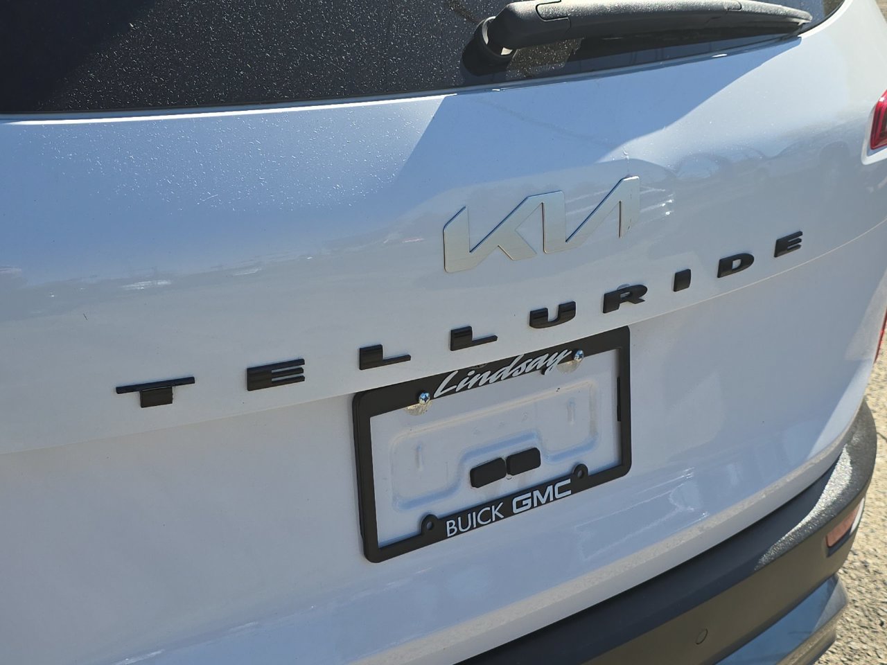 Used 2022 Kia Telluride S AWD/4WD image 32