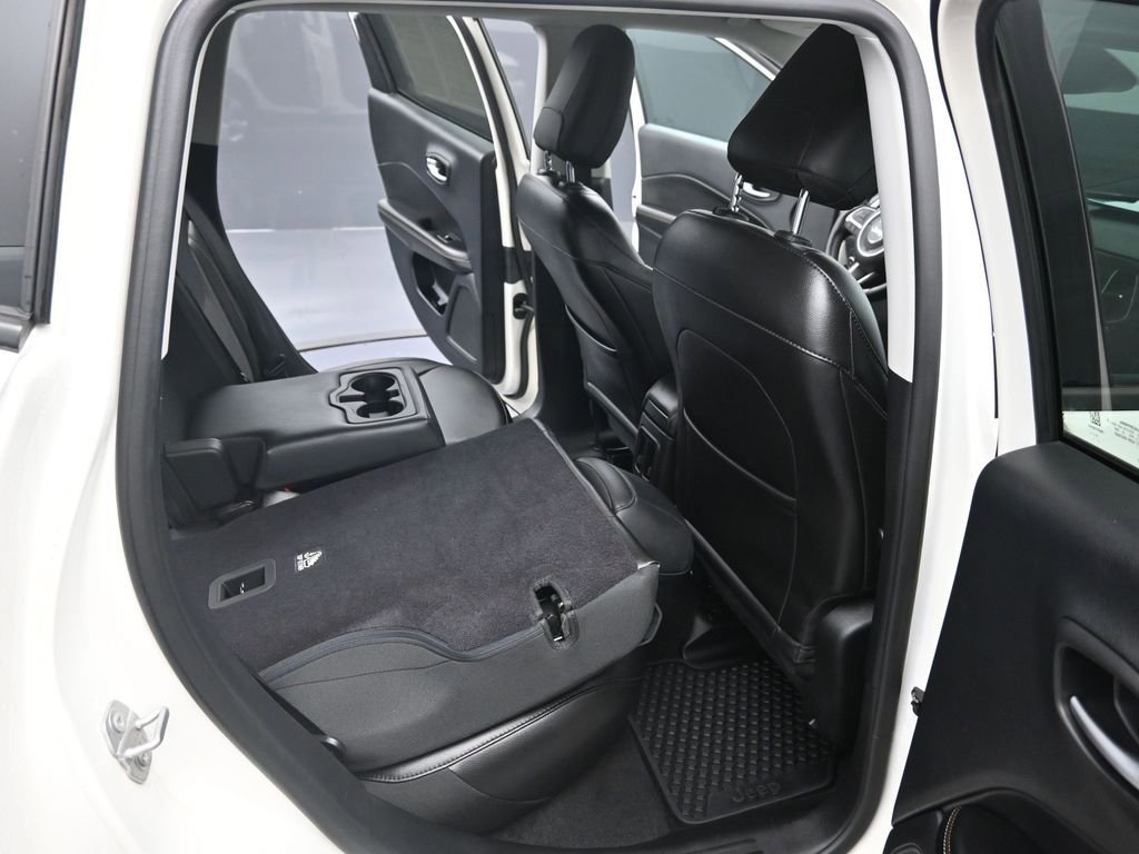 Used 2020 Jeep Compass Latitude w/ Cold Weather Group image 29