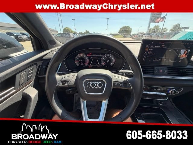 Used 2023 Audi Q5 2.0T Premium Plus w/ Premium Plus Package AWD/4WD image 15