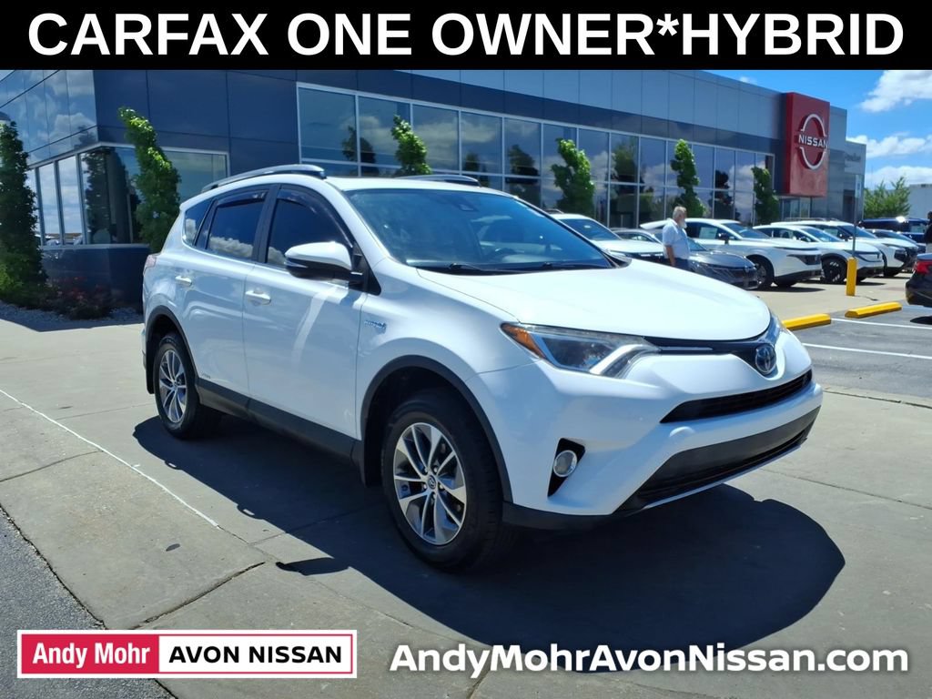 Used 2017 Toyota RAV4 XLE w/ All Weather Liner Package AWD/4WD image 2