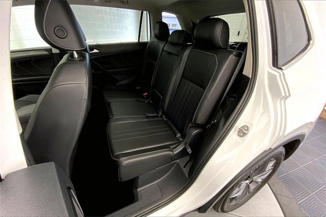 Certified 2023 Volkswagen Tiguan SE w/ Panoramic Sunroof Package image 26