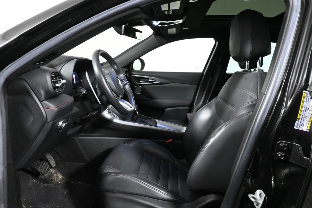 Used 2024 Dodge Hornet R/T Plus w/ Tech Pack Plus w/o Parking AWD/4WD image 3