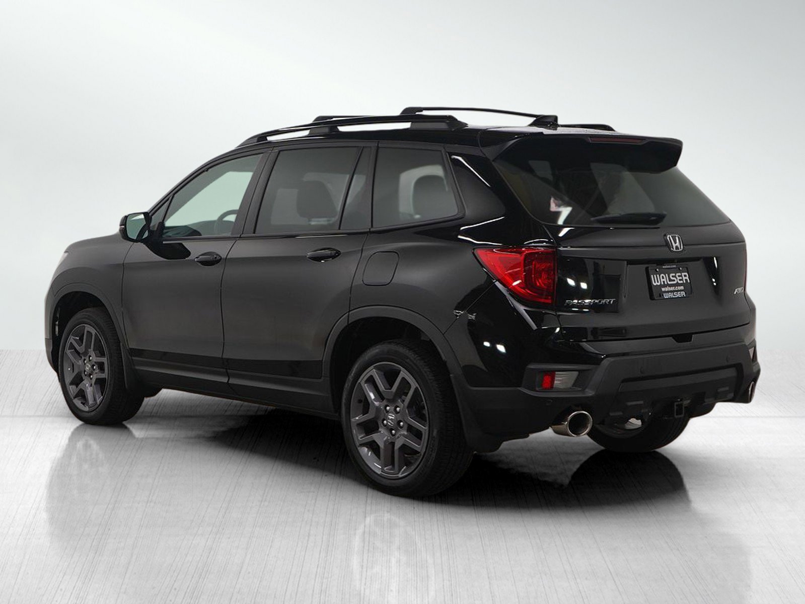 Used 2023 Honda Passport EX-L image 3