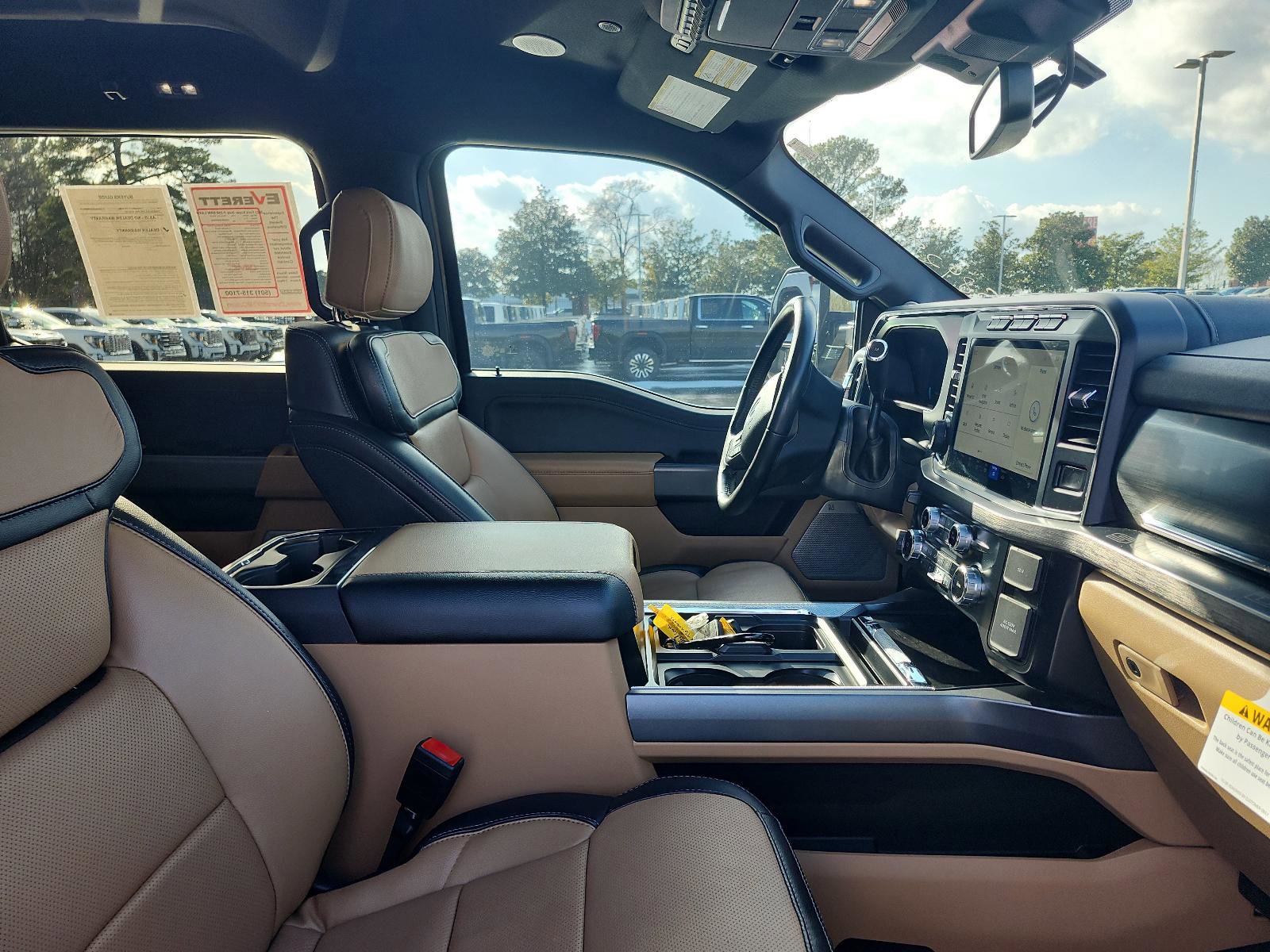 Used 2023 Ford F250 Lariat w/ Lariat Ultimate Package image 9