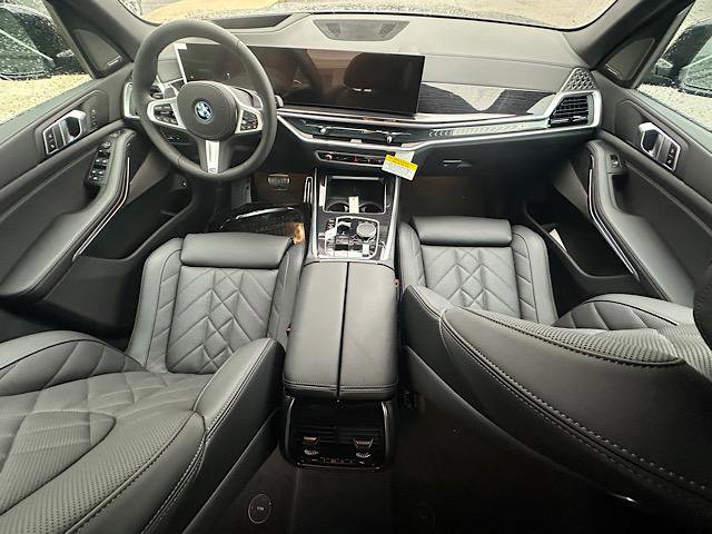 New 2026 BMW X5 xDrive50e w/ M Sport Package image 6