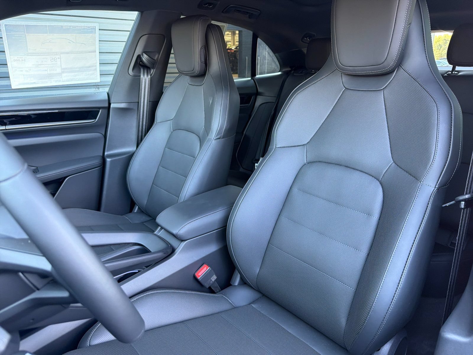 New 2026 Porsche Macan 4 Electric AWD/4WD image 5