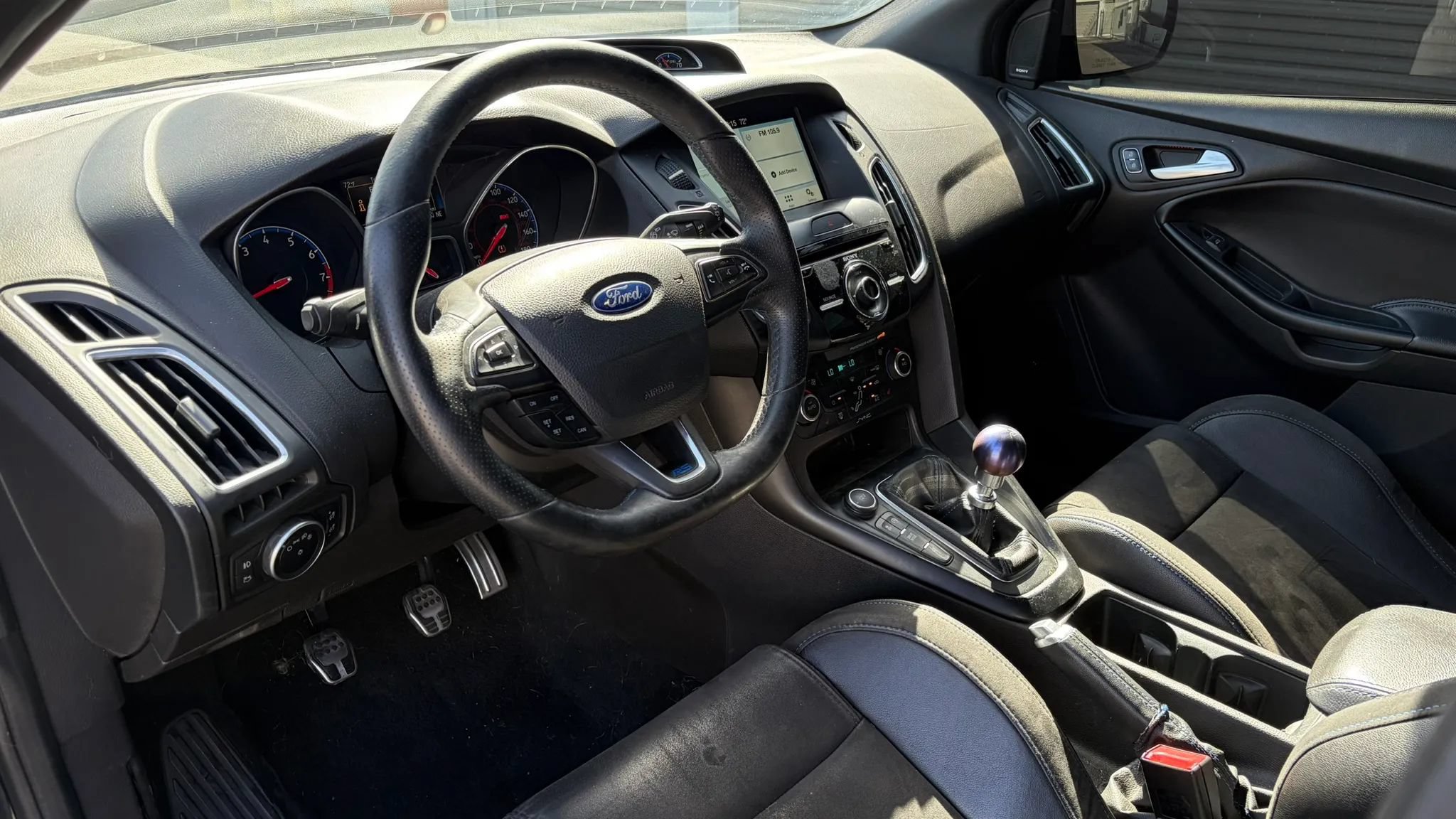 Used 2017 Ford Focus RS AWD/4WD image 11