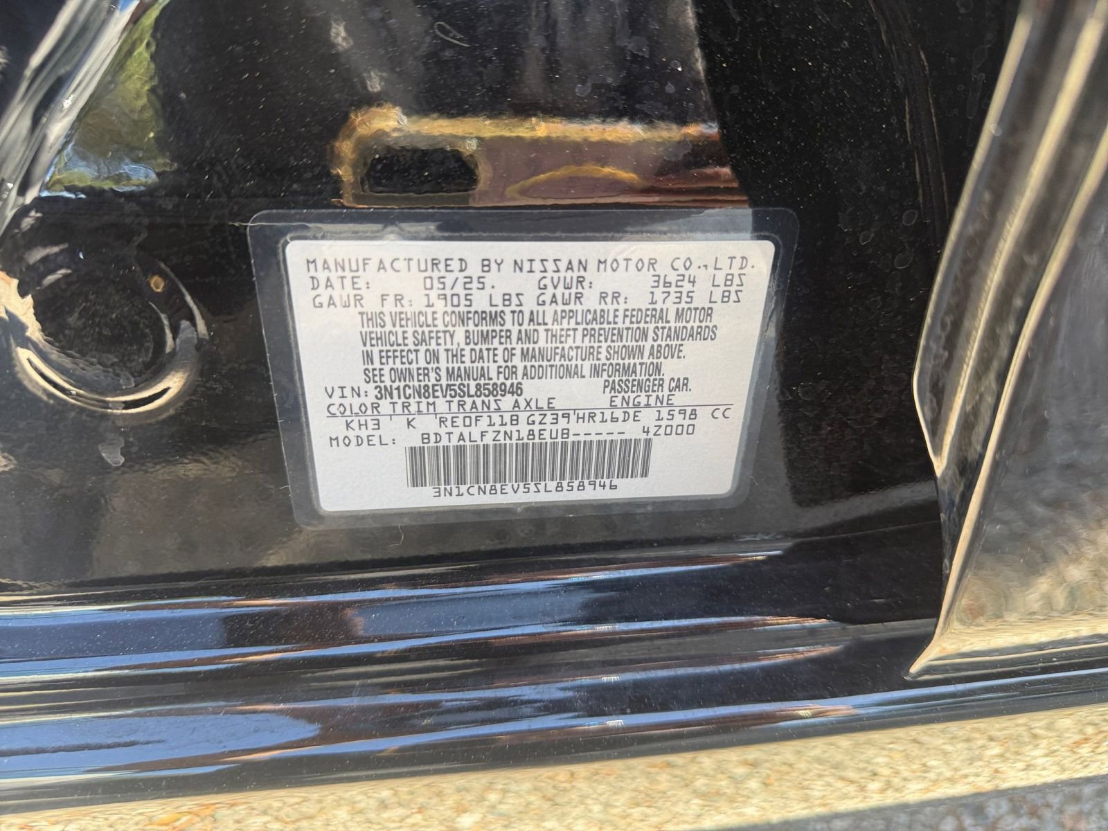 Used 2025 Nissan Versa SV image 24