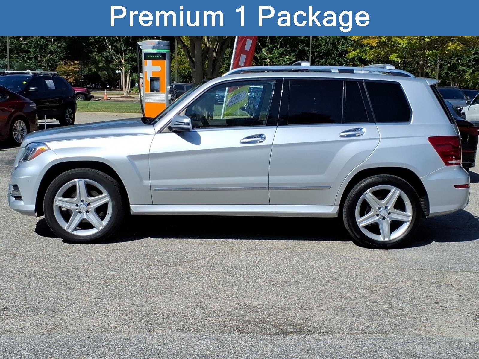 Used 2015 Mercedes-Benz GLK 250 BlueTEC 4MATIC image 3