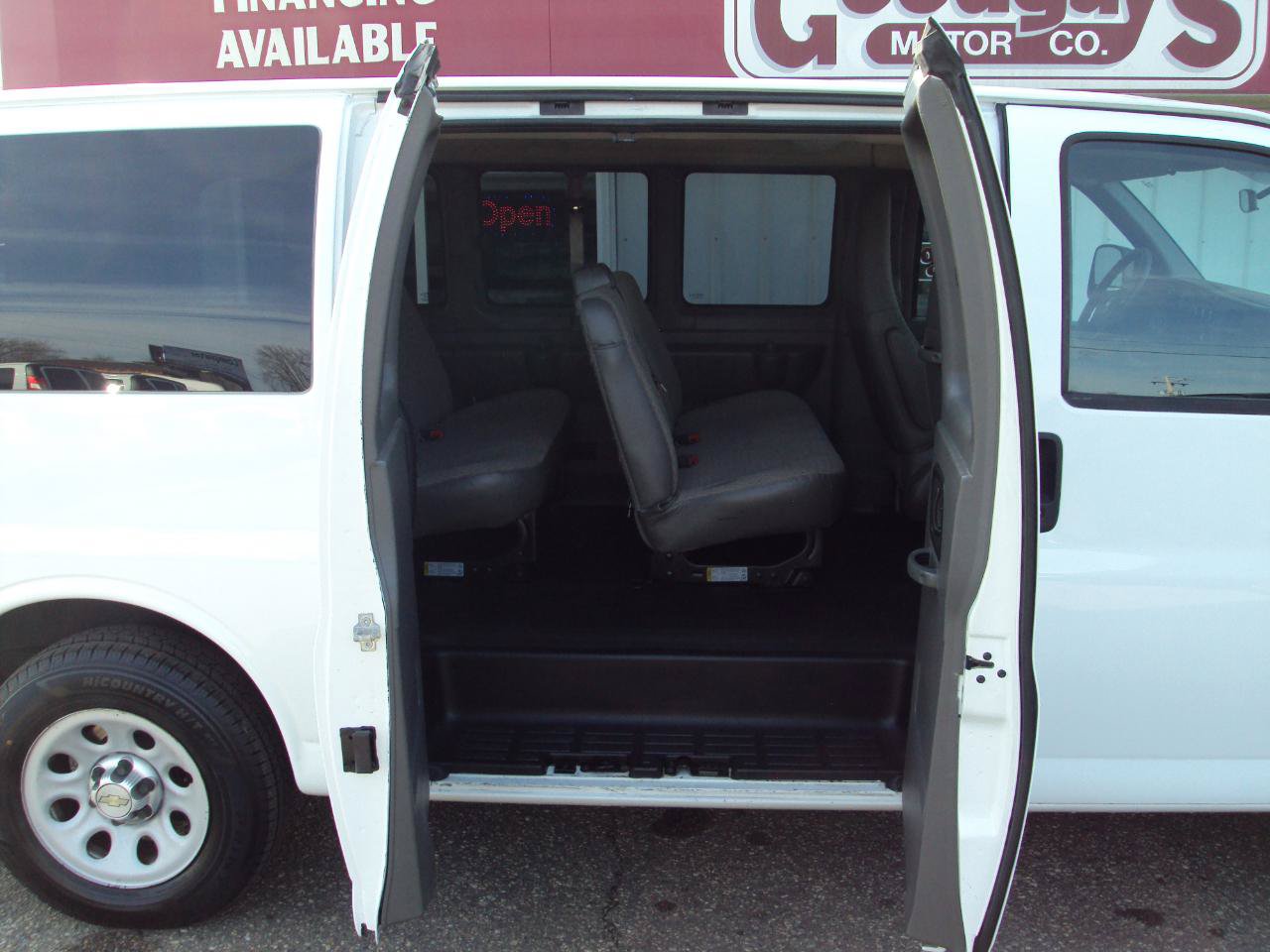 Used 2013 Chevrolet Express 1500 LS AWD/4WD image 11