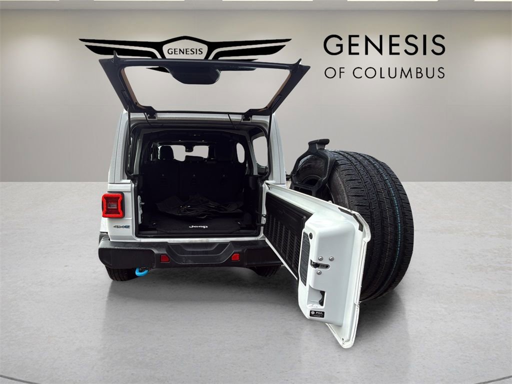 Used 2024 Jeep Wrangler Sahara 4xe image 9