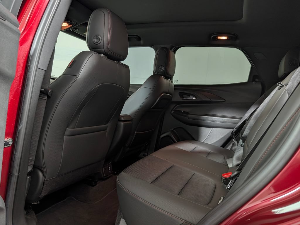 Used 2022 Chevrolet TrailBlazer RS w/ Sun and Liftgate Package FWD image 12