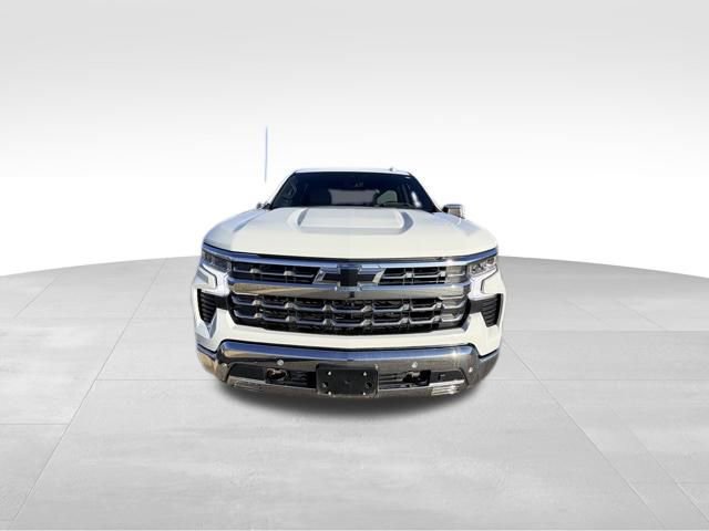 Certified 2025 Chevrolet Silverado 1500 LTZ w/ LTZ Premium Package image 3