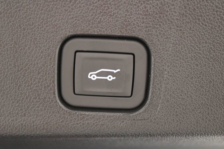 New 2026 GMC Acadia Denali w/ LPO, Floor Liner Package image 15