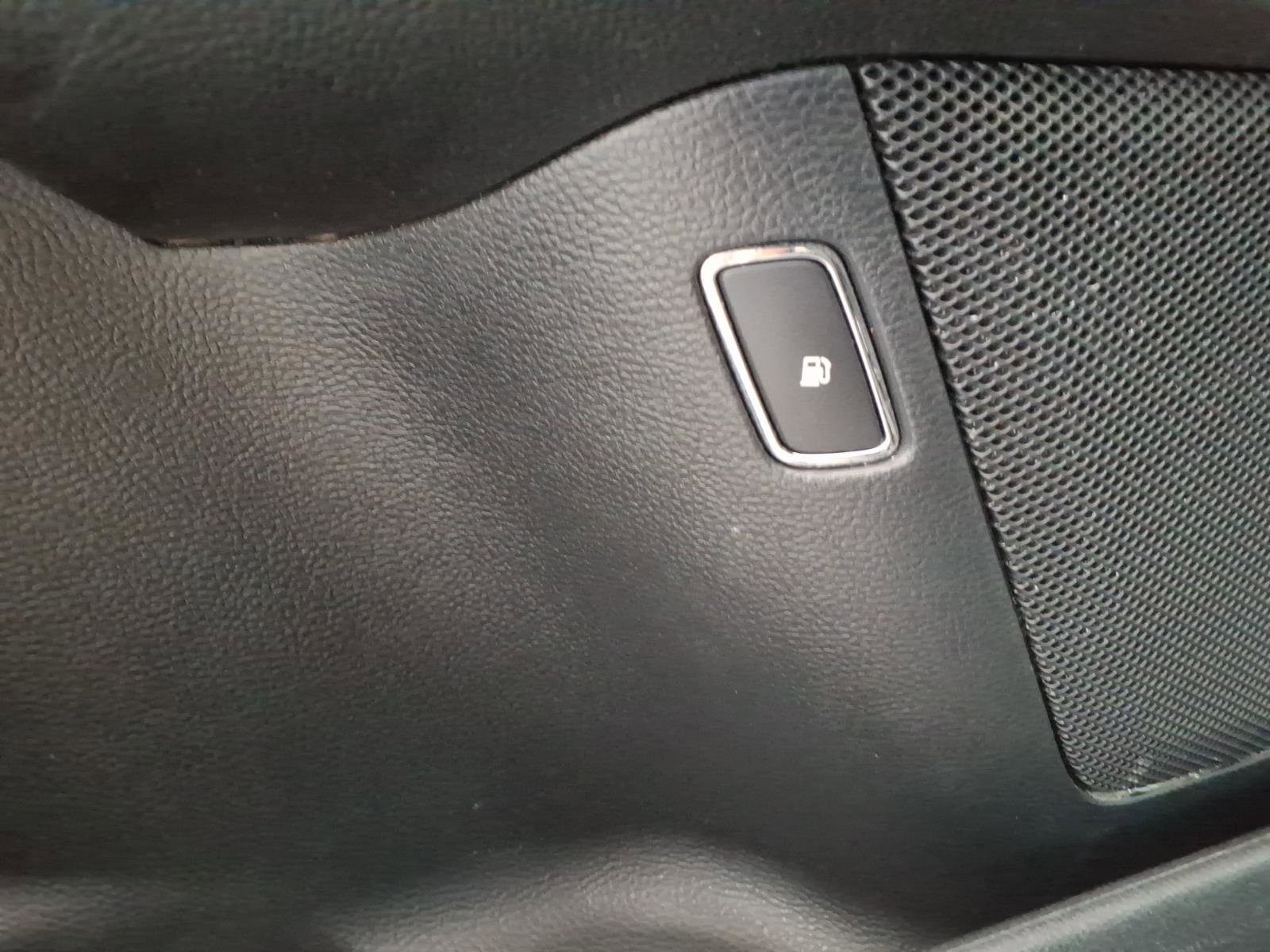Used 2019 Ford Fusion SE FWD image 20