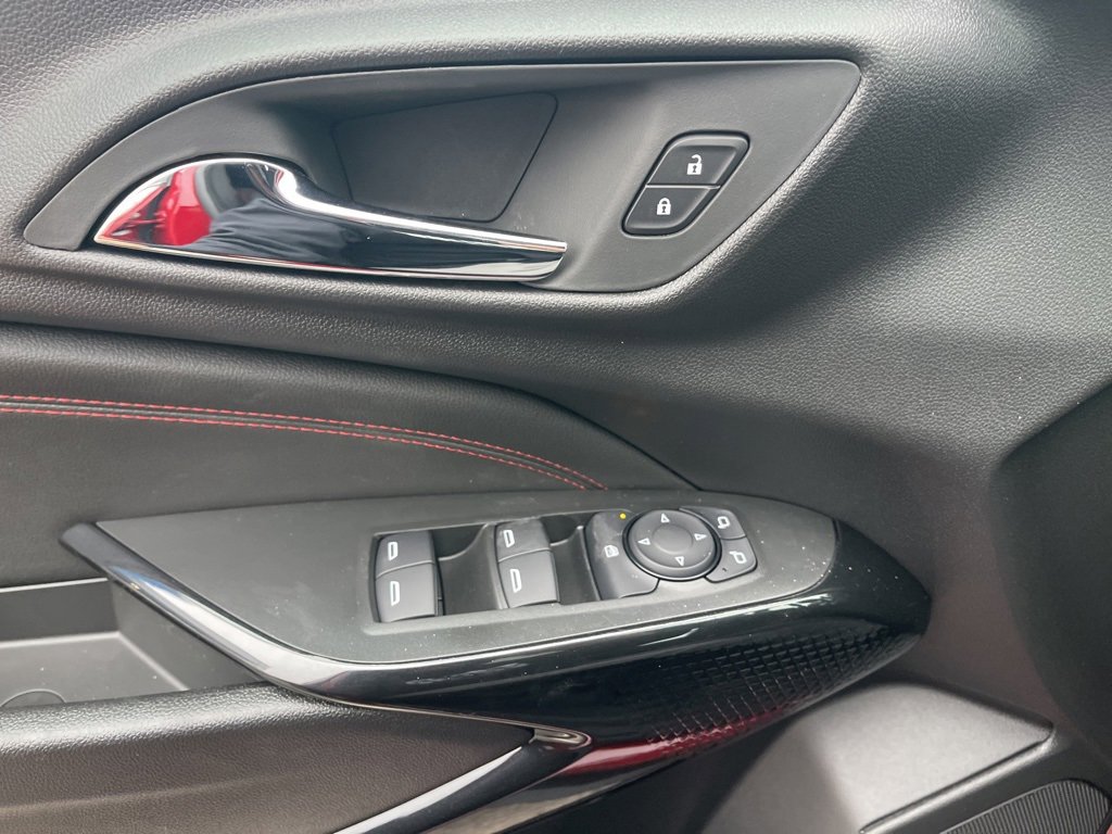 New 2026 Chevrolet Trax RS w/ Sunroof Package image 29