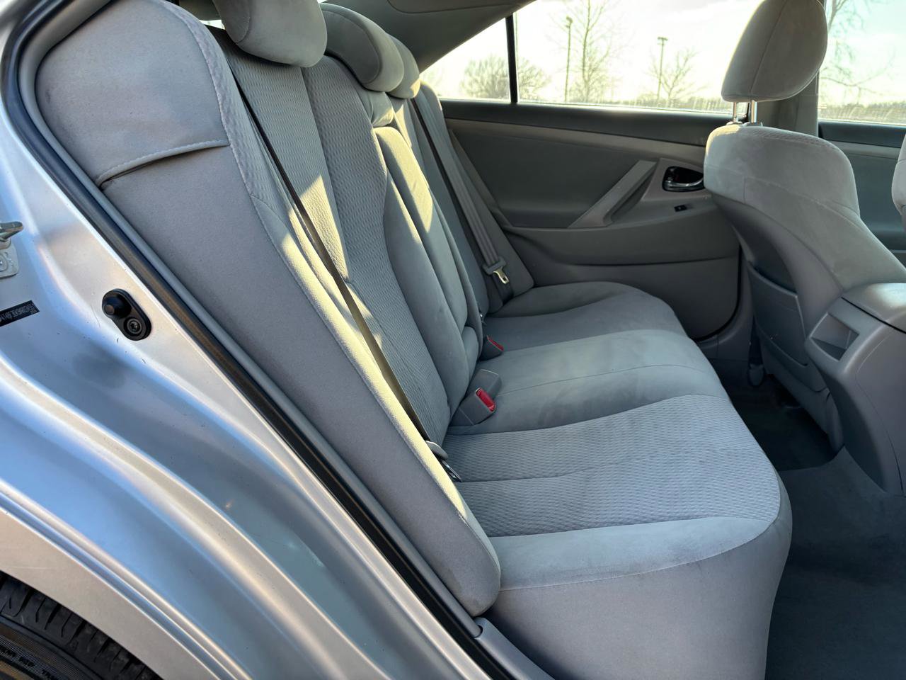 Used 2010 Toyota Camry image 9