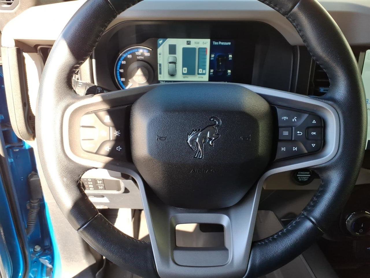 Used 2022 Ford Bronco Wildtrak image 8