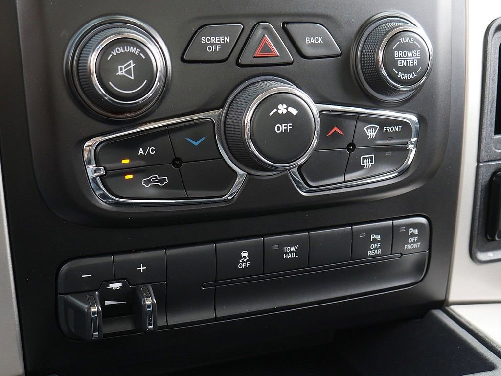 Used 2016 RAM 1500 Big Horn AWD/4WD image 39