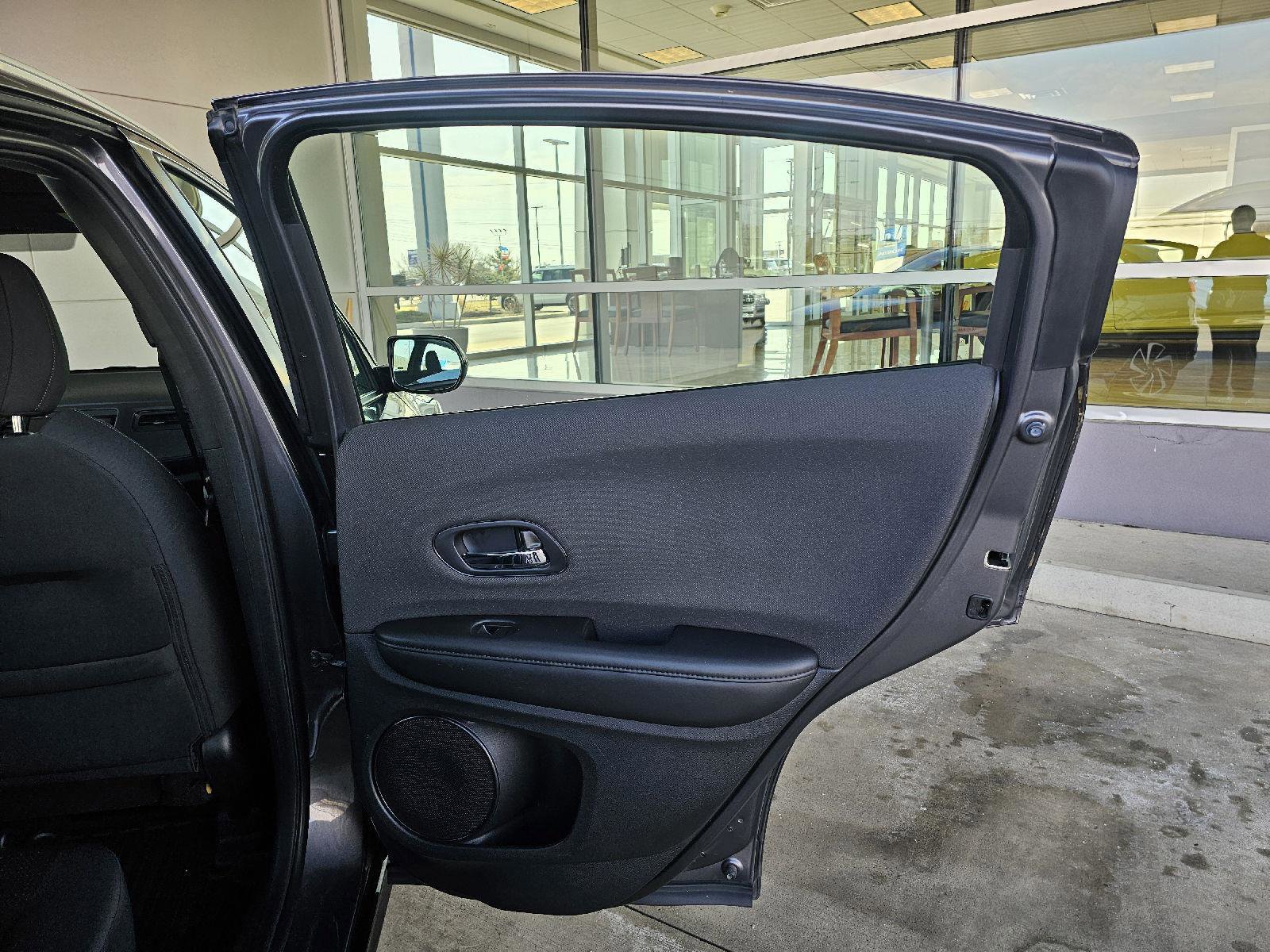 Used 2019 Honda HR-V Sport image 13