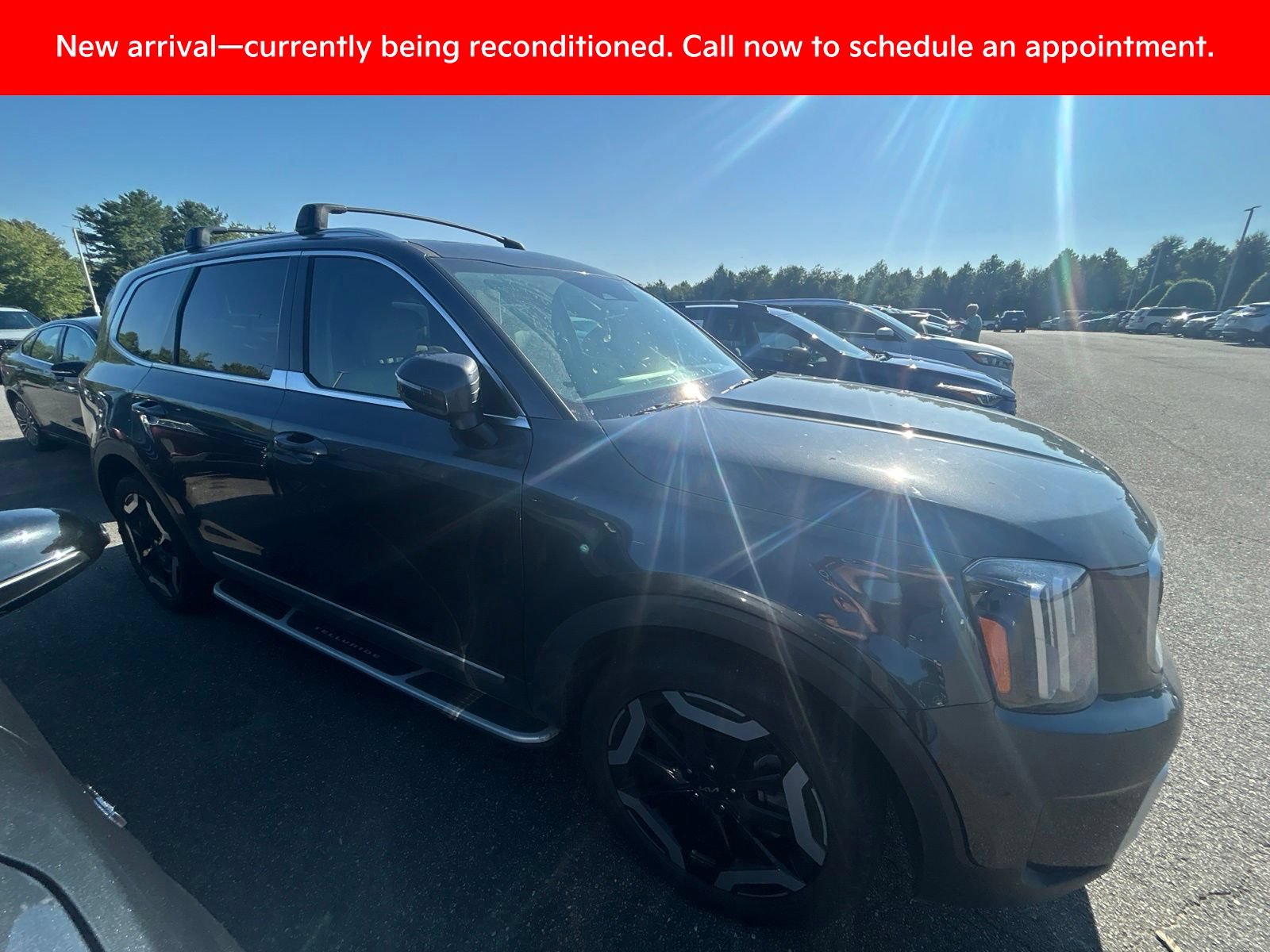 Certified 2024 Kia Telluride EX w/ EX Captain's Chair Package AWD/4WD image 13