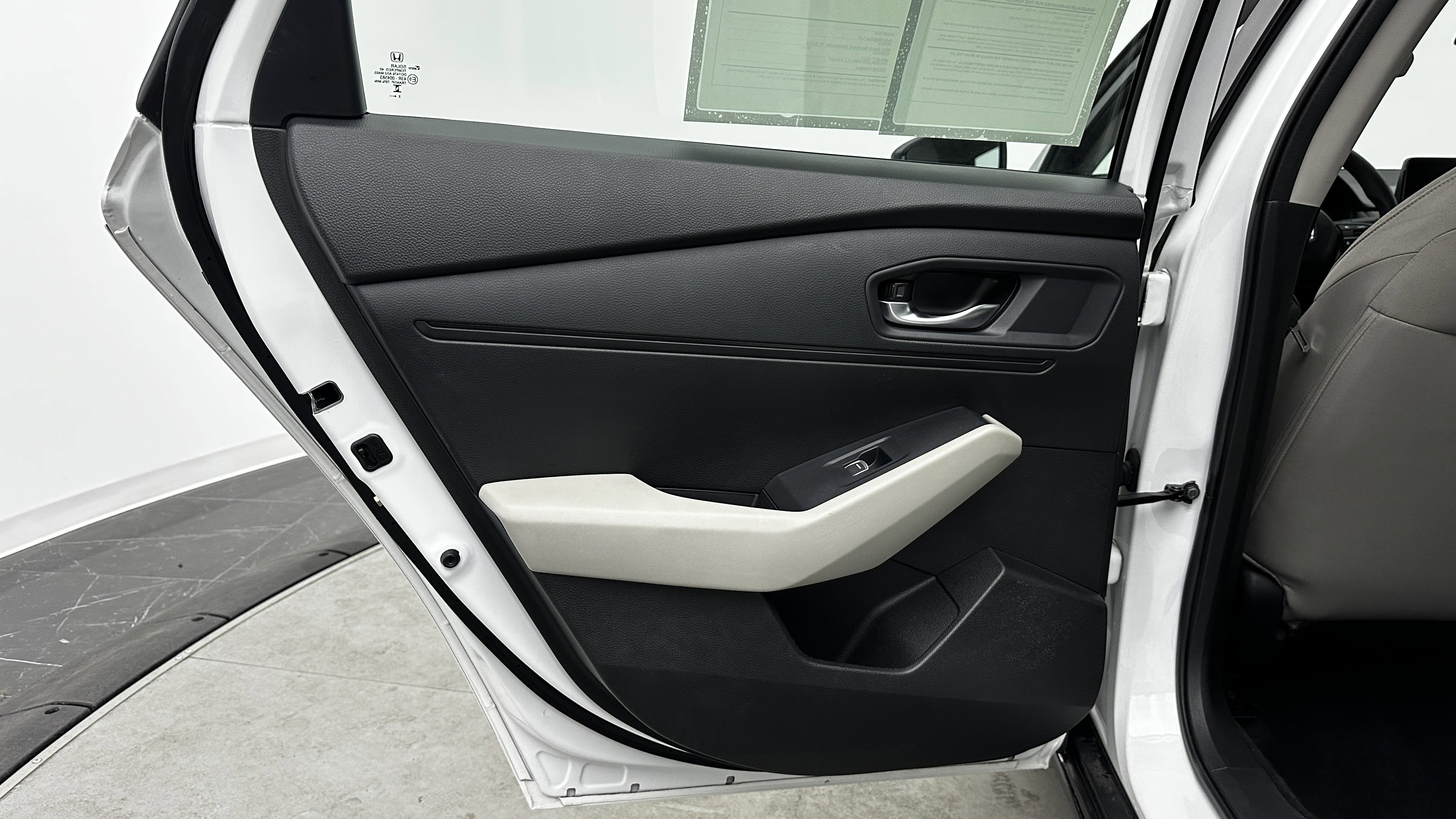 Used 2025 Honda Accord LX image 23