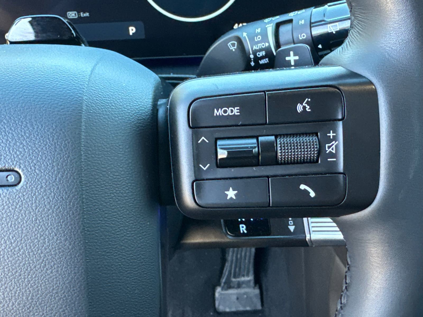 Used 2025 Hyundai Santa Fe Calligraphy image 26