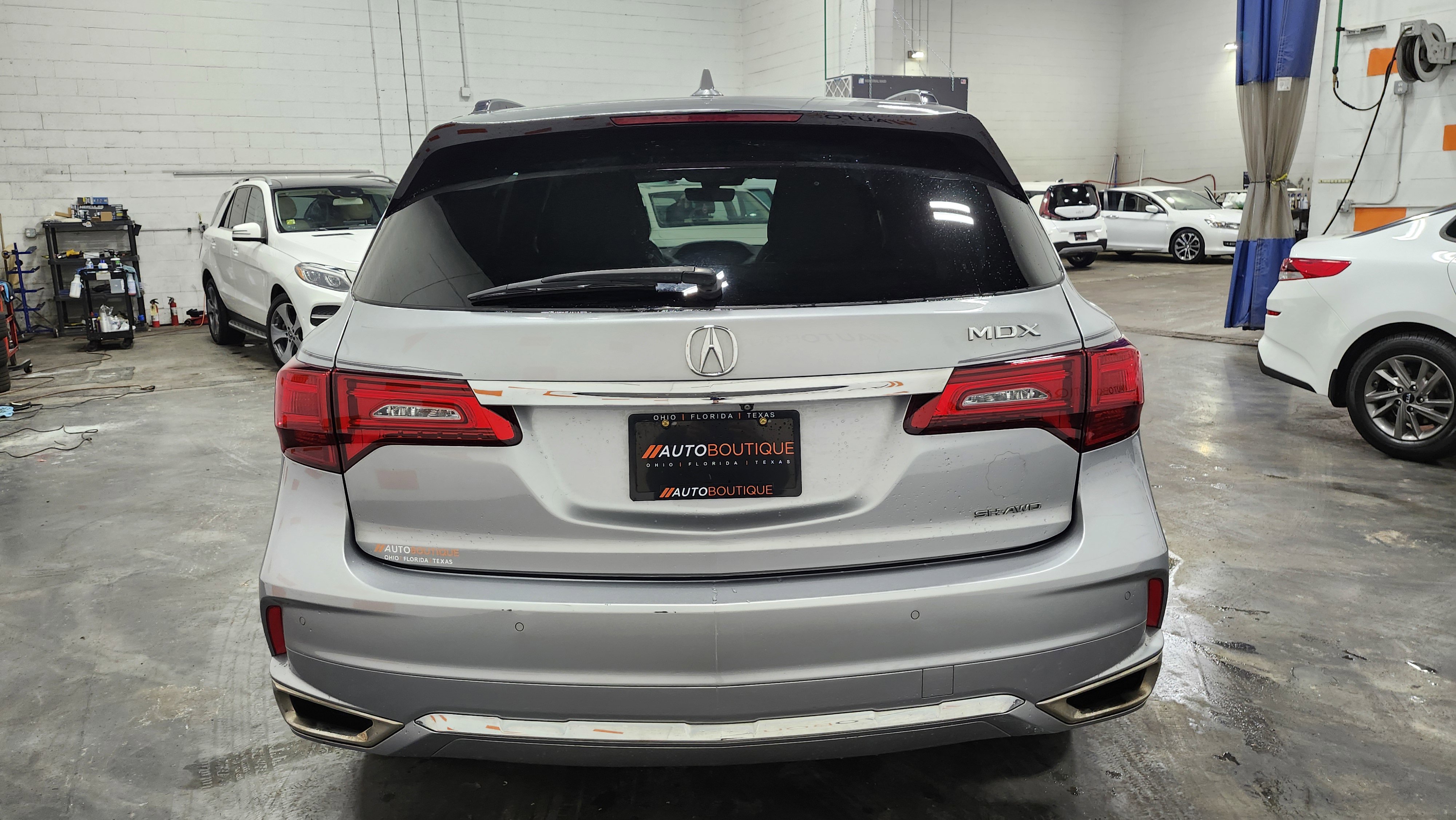 Used 2020 Acura MDX SH-AWD w/ Advance Package image 17