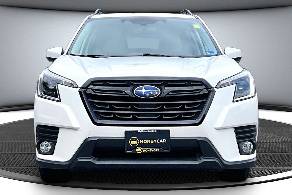 Used 2023 Subaru Forester Premium AWD/4WD image 2