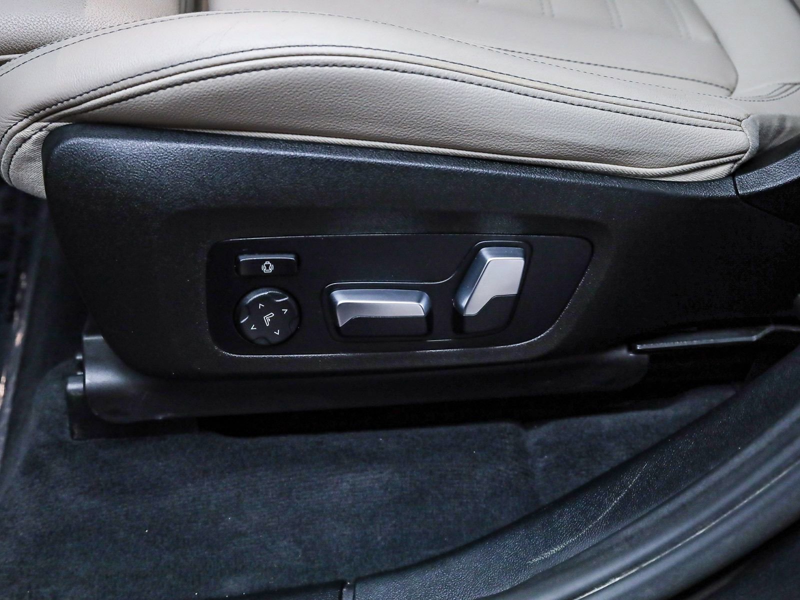 Used 2019 BMW X3 xDrive30i w/ M Sport Package 2 image 22