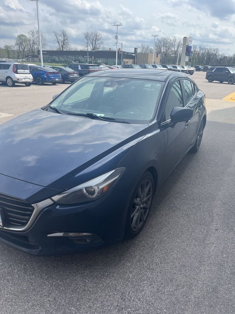 Used 2018 MAZDA MAZDA3 Grand Touring w/ Premium Equipment Package image 2