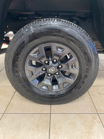 Used 2021 Toyota Tacoma 2WD Double Cab image 25