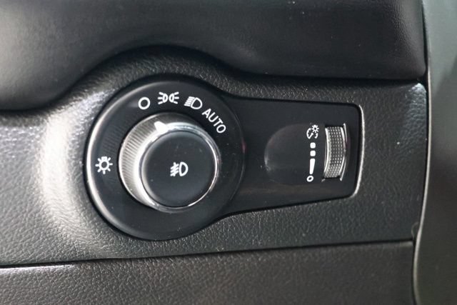 Used 2023 Dodge Durango R/T AWD/4WD image 21