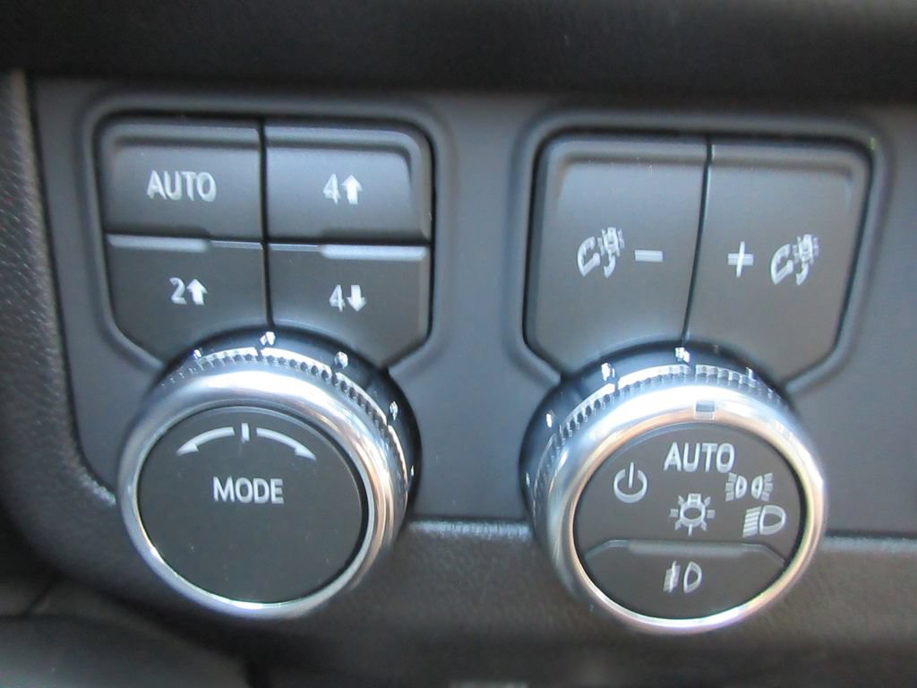 New 2026 GMC Yukon XL Elevation w/ Elevation Premium Package AWD/4WD image 17