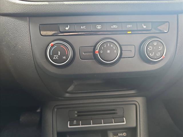 Used 2017 Volkswagen Tiguan S image 23