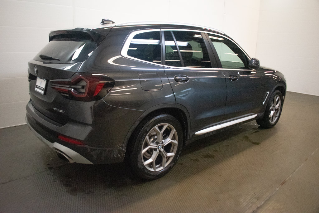 Used 2023 BMW X3 xDrive30i w/ Premium Package AWD/4WD image 4