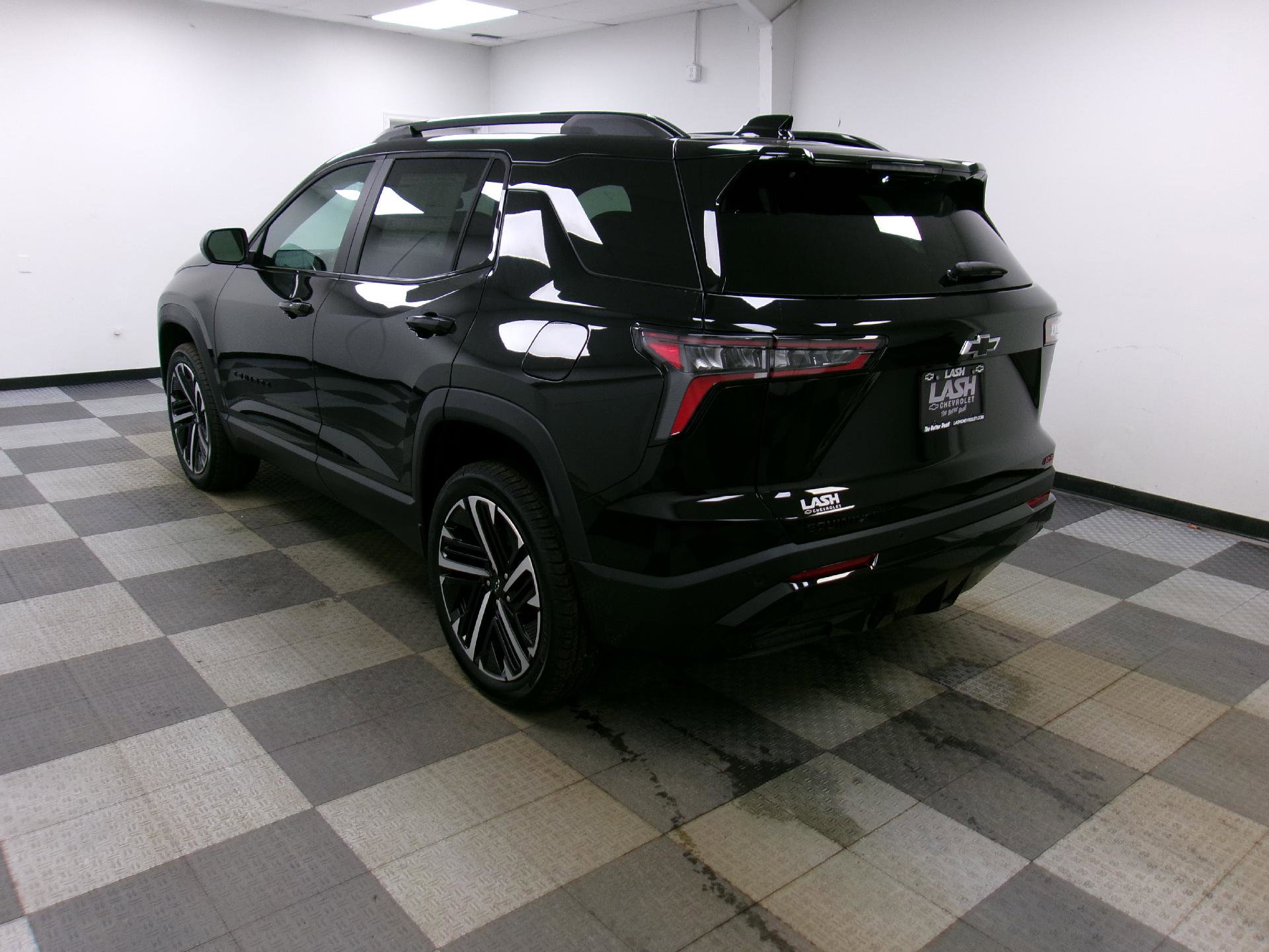 New 2026 Chevrolet Equinox RS w/ Convenience Package III image 2