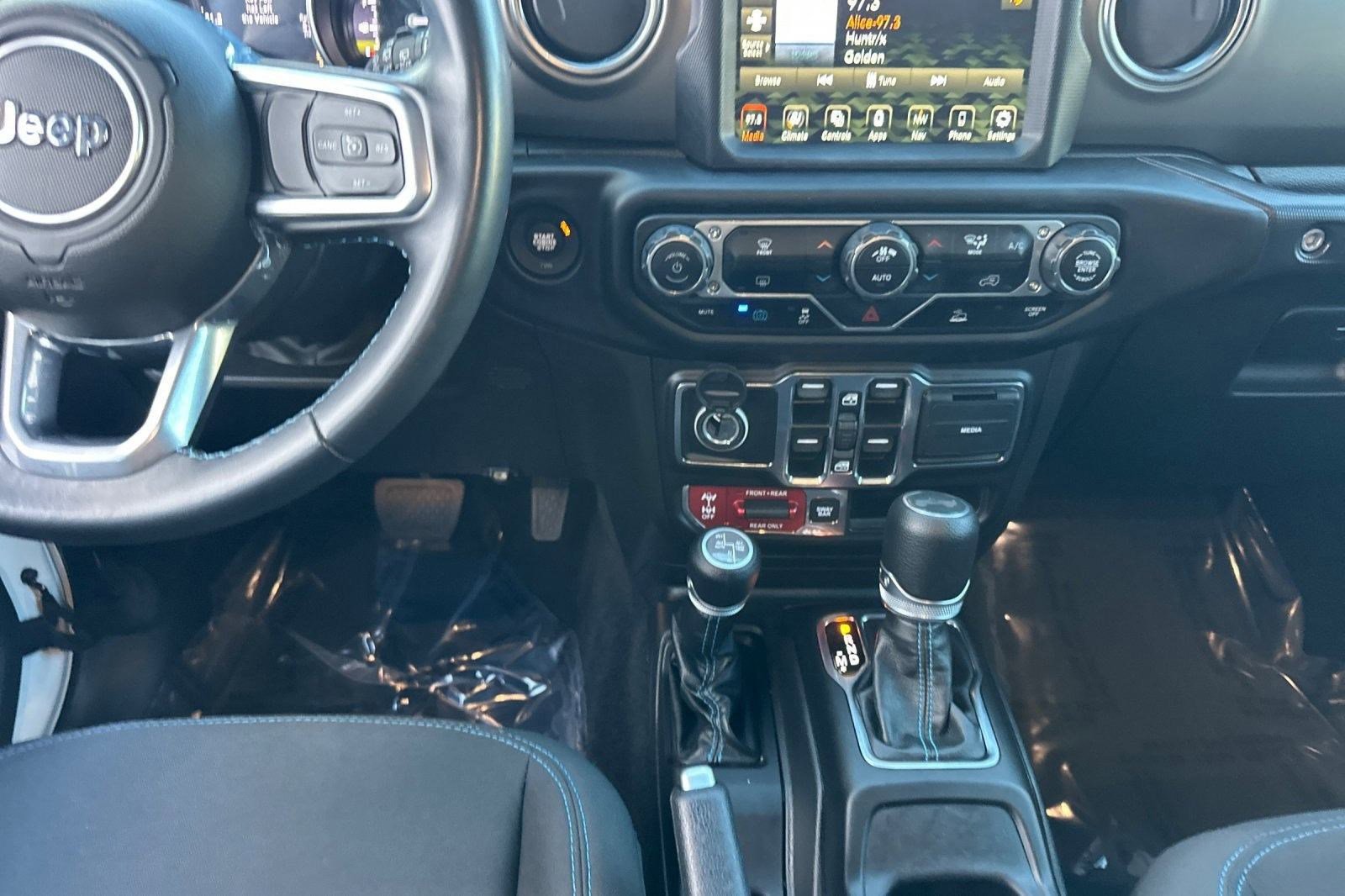 Used 2022 Jeep Wrangler Unlimited Rubicon 4xe image 28