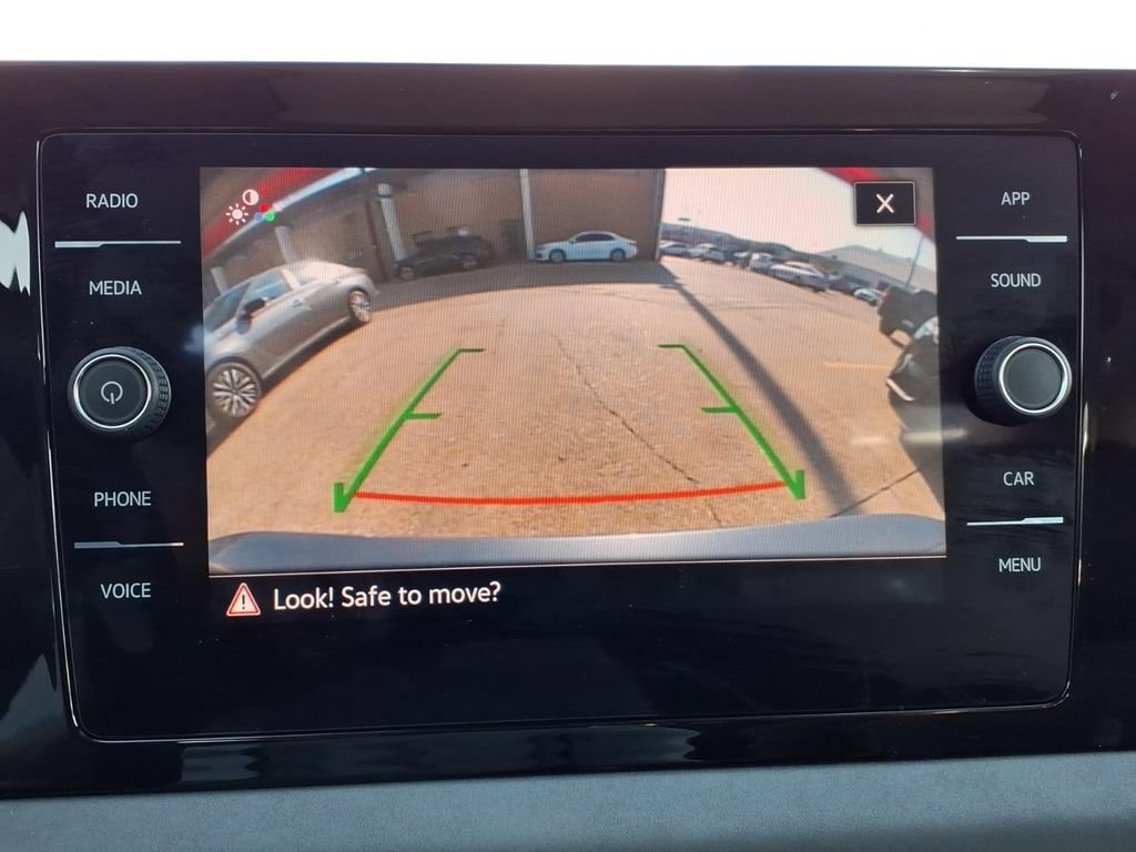 Used 2025 Volkswagen Jetta SE w/ Sunroof Package FWD image 34