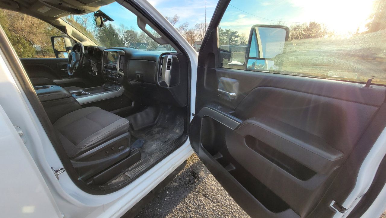 Used 2017 Chevrolet Silverado 2500 LT image 16