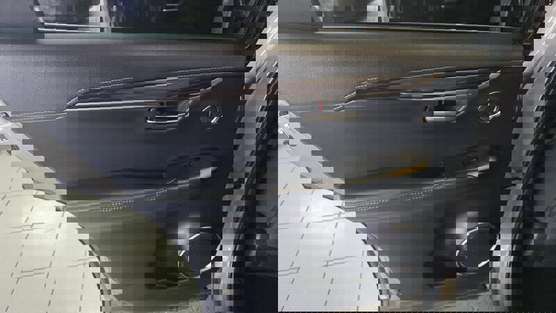 Used 2015 Lexus NX 300h AWD image 24