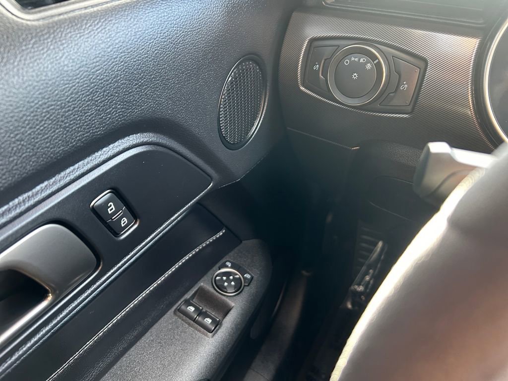 Used 2022 Ford Mustang Shelby GT500 w/ Technology Package image 19