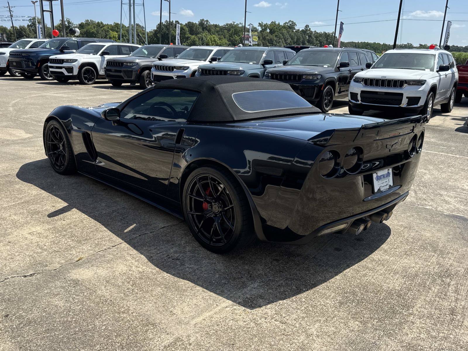 Used 2013 Chevrolet Corvette 427 w/ Z06 Carbon Fiber Package RWD image 5