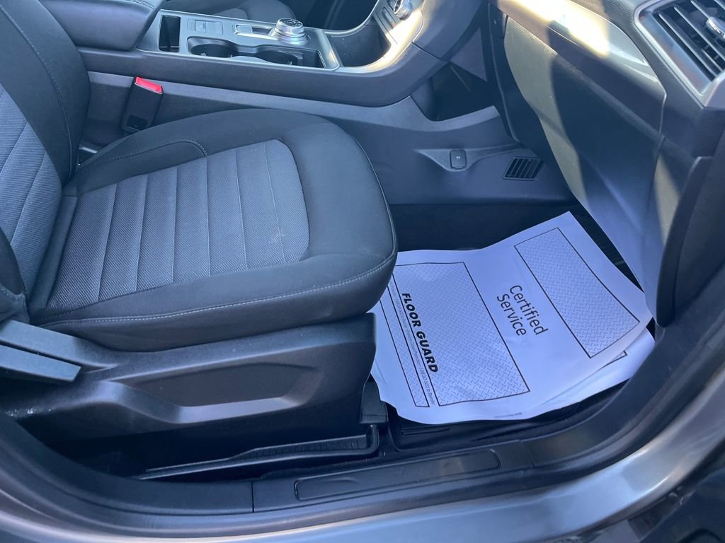 Used 2024 Ford Edge SE w/ Black Appearance Package image 29