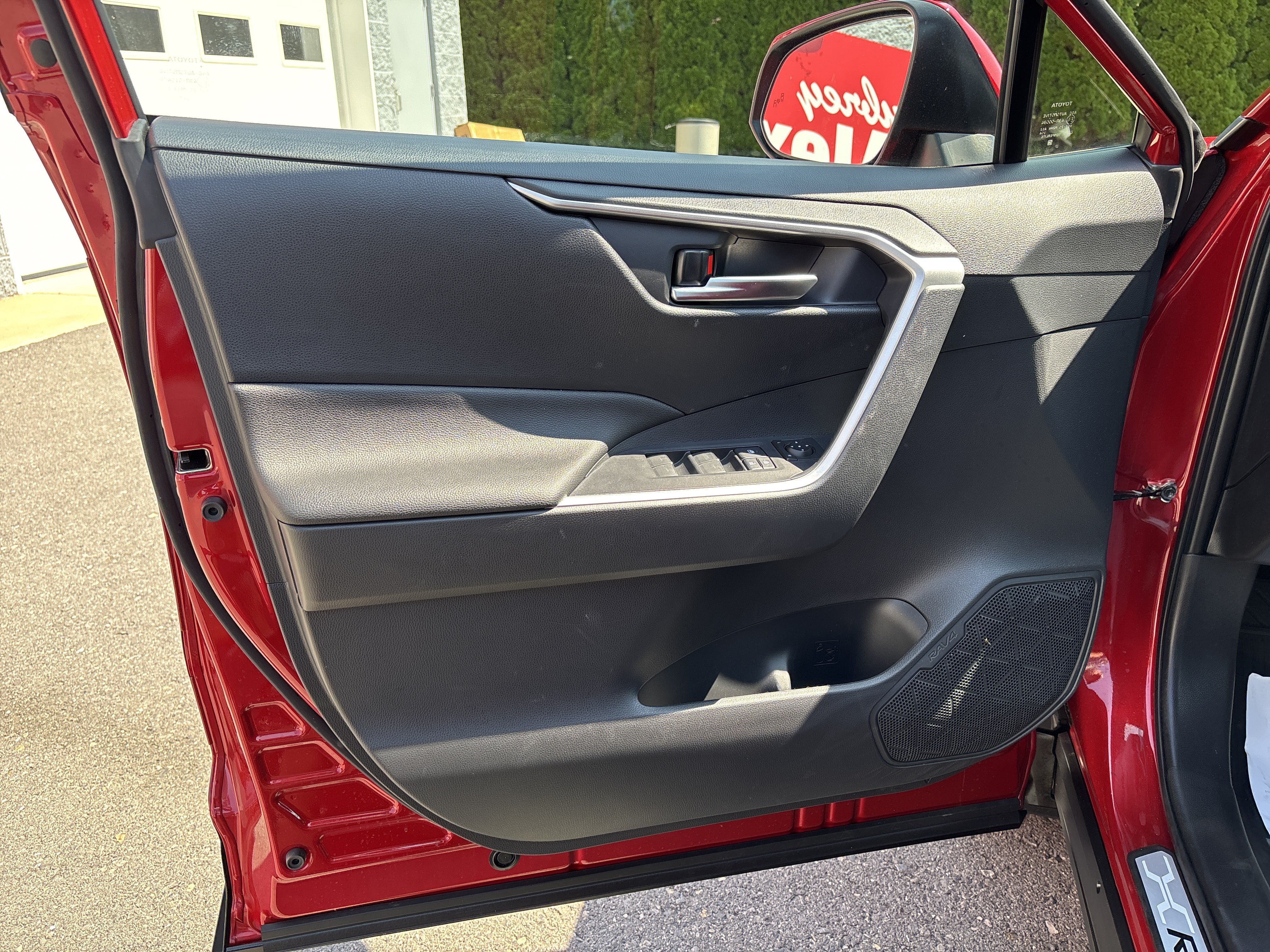 Certified 2025 Toyota RAV4 SE w/ Weather & Moonroof Package AWD/4WD image 16