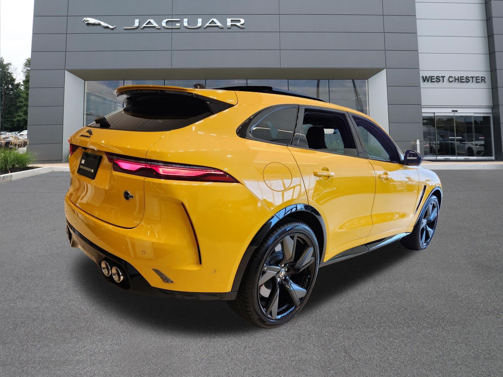 New 2026 Jaguar F-PACE SVR AWD/4WD image 4