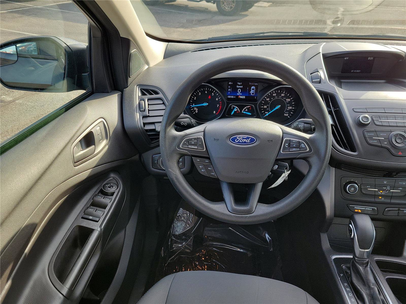 Used 2019 Ford Escape S image 9
